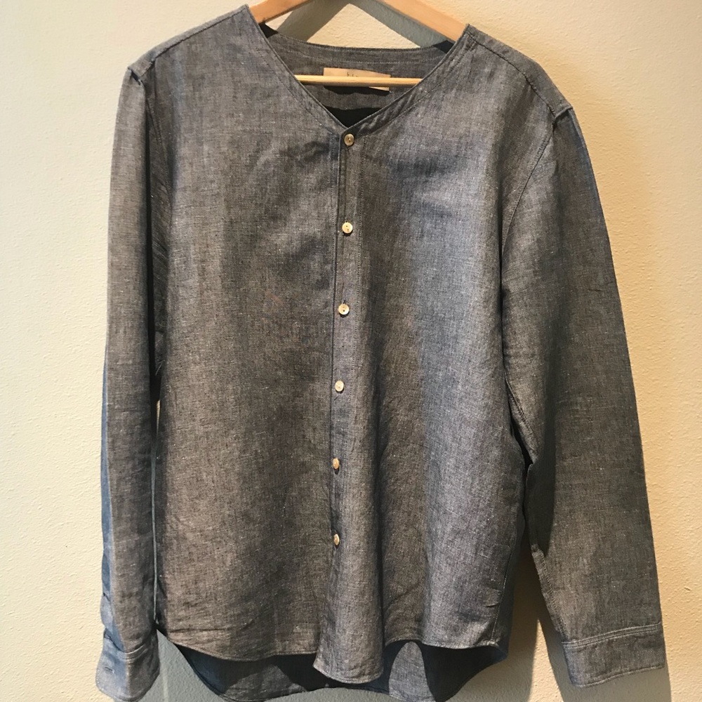 Linder NYC Linen Button Down V-Neck Shirt